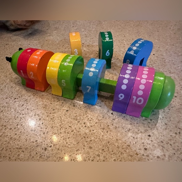 Melissa And Doug Counting Caterpillar Wooden Set - Picture 1 of 16